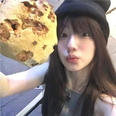 踮起脚尖靠近你